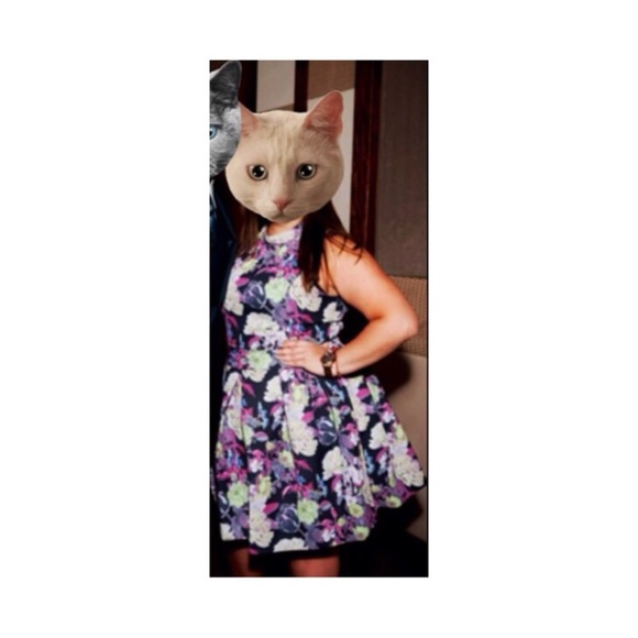 Floral Co-ord (matching crop top and skirt) Two Piece Set Plus Size - Picture 8 of 8